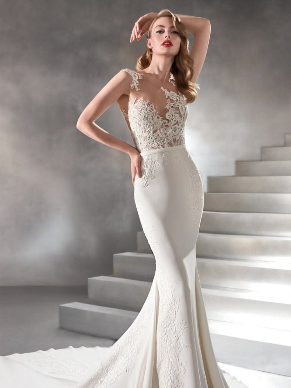 Pronovias Vicenta Wedding Gown Size 10 Sample